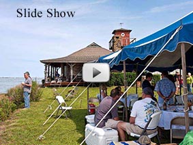 View a slide show of the clambake